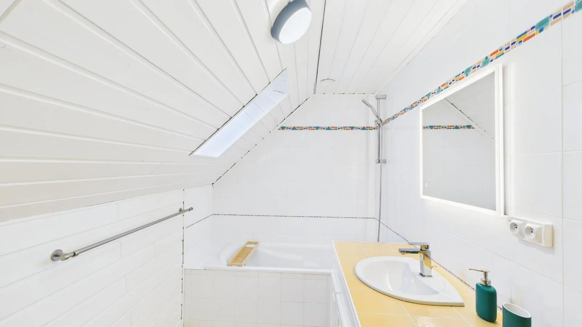 Maison Pour 10 Personnes Avec Grand Exterieur Plomeur 0*,  فرنسا